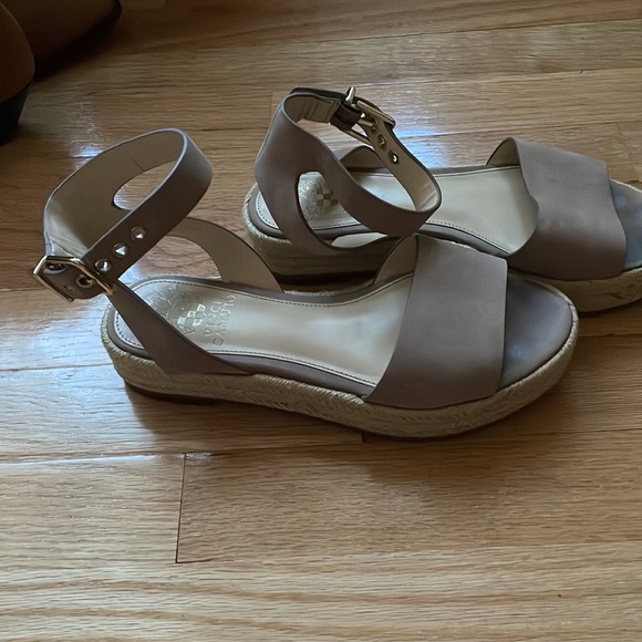 [Vince Camuto] platform espadrille base sandals - Picture 5 of 9